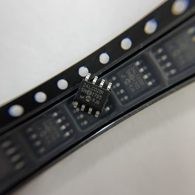 Αυτοκίνητο 2K-κομμάτι τμηματικός-I2C 256 X 8 3.3V/5V 24LC02B-I/SN τσιπ EEPROM ολοκληρωμένου κυκλώματος μνήμης